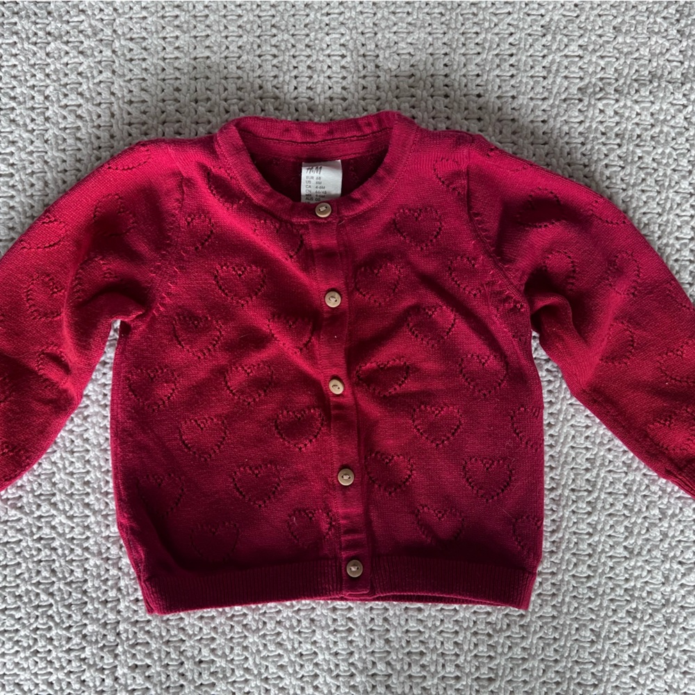 H&M red heart cardigan size 4-6 months NWOT